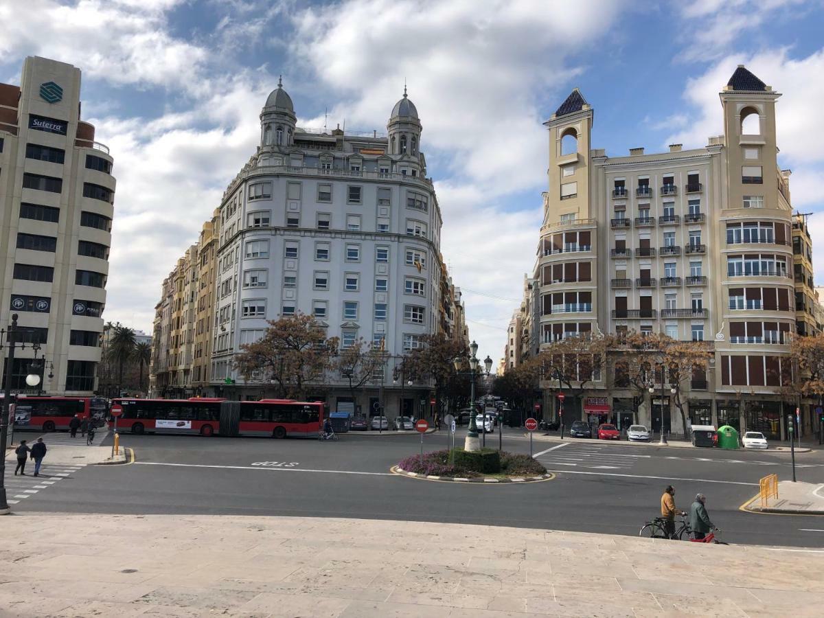Colon Market Downtown Валенсия Екстериор снимка