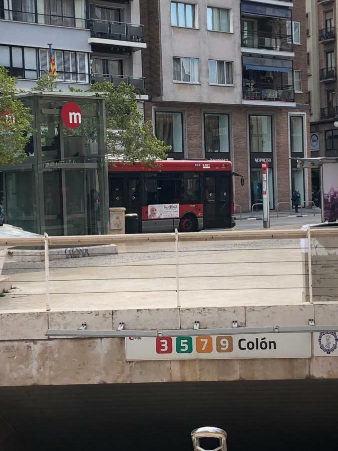 Colon Market Downtown Валенсия Екстериор снимка